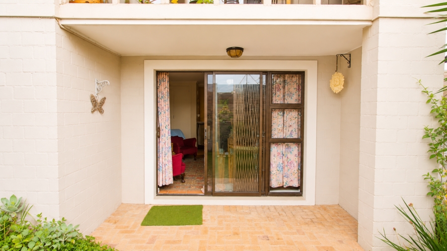 2 Bedroom Property for Sale in Sonstraal Heights Western Cape